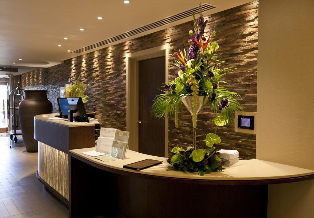 Spa Hotel at Ribby Hall Village Wrea Green Exteriör bild